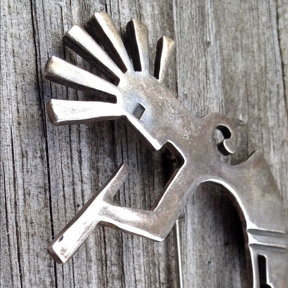 Vintage Sterling Silver Kokopelli Brooch - Picture 3 of 8